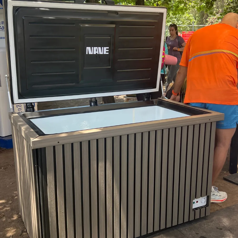 Tina de Hielo, Chiller incorporado, Alan Iceman